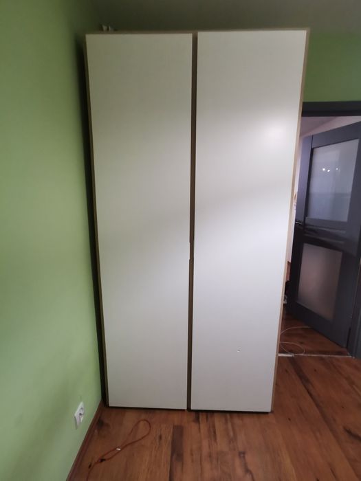 Zestaw mebli do sypialni. Szafa, słupek, 2 szafki wiszące, szafka nocn