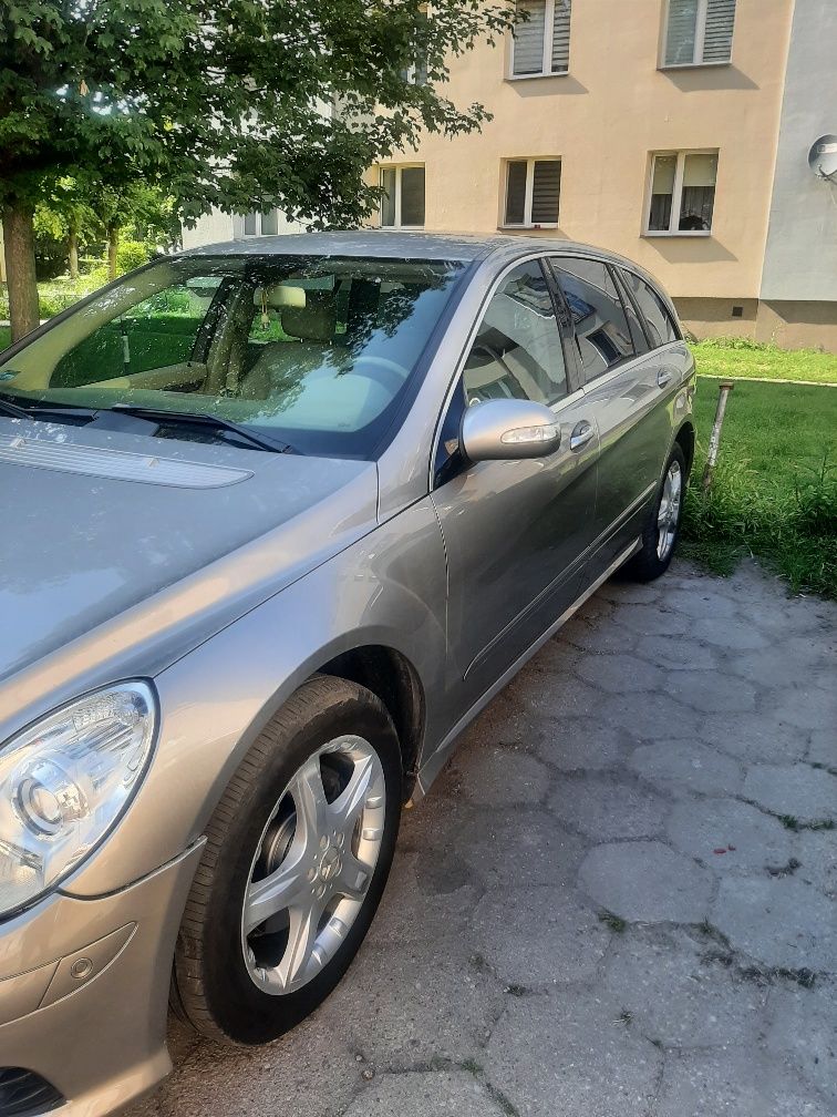 Mercedes R klasa 4 Matic 6 osób