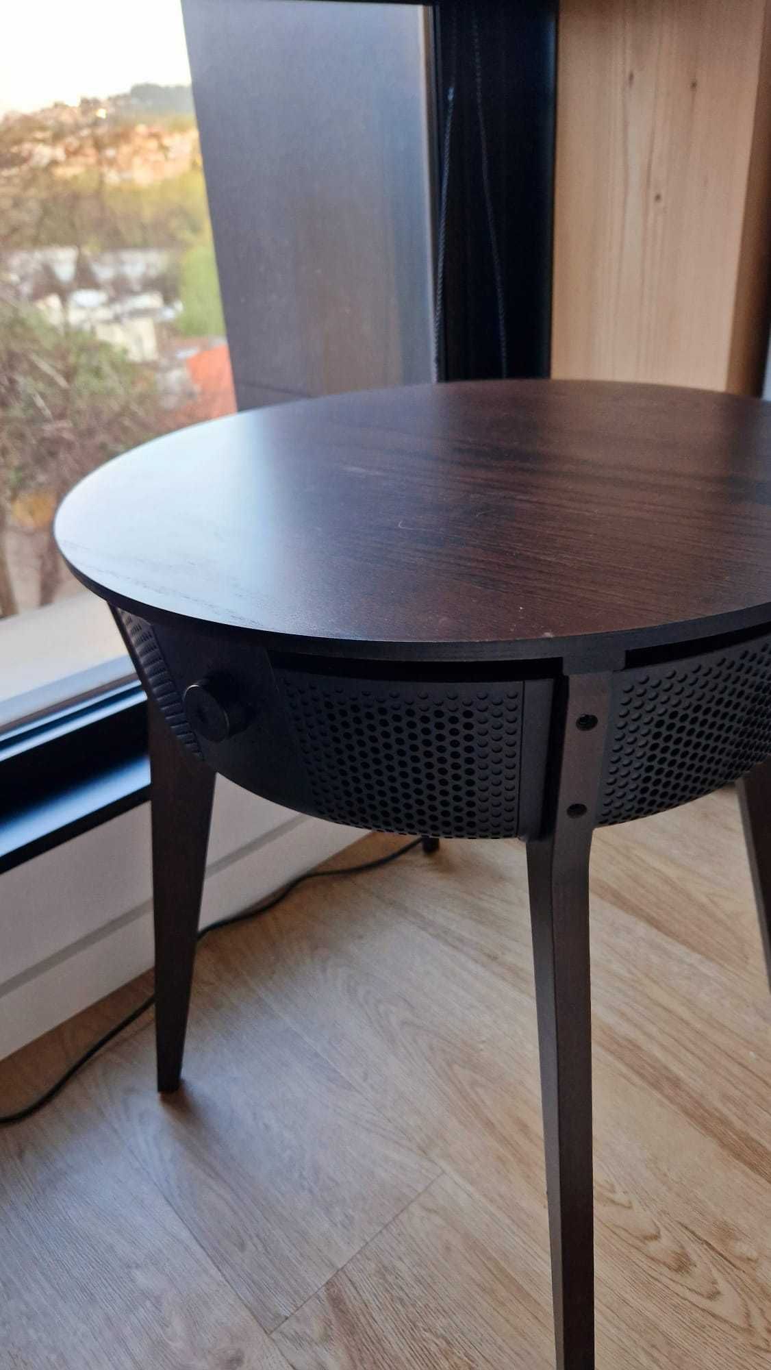 Mesa com purificadora Ikea