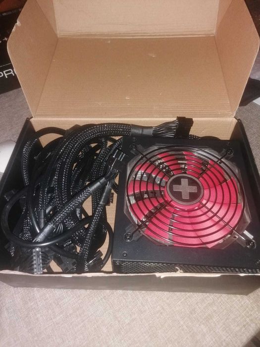 Zasilacz XILENCE 750W performance x series