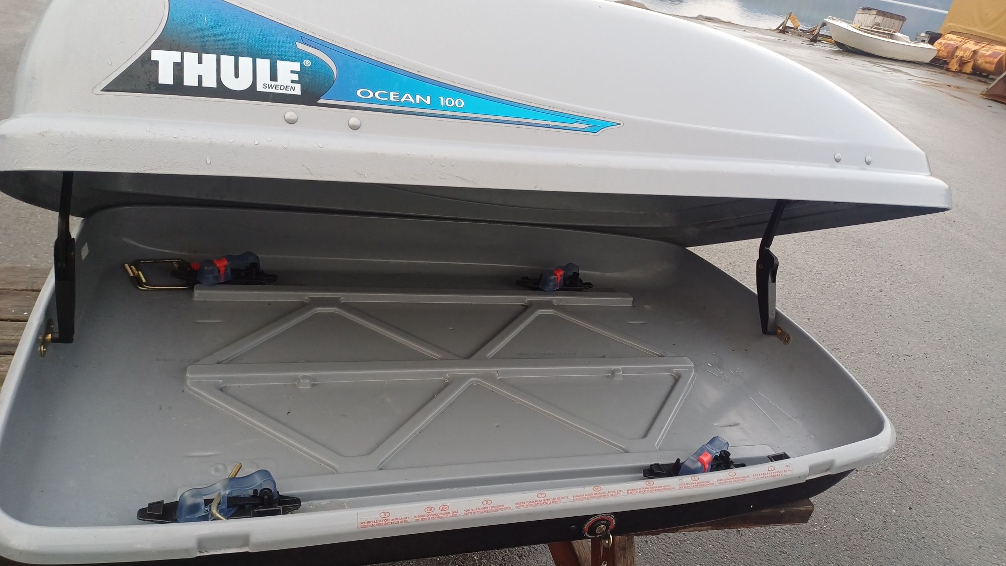 Bagaznik box Thule 100