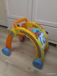 Chodzik pchacz Little Tikes interaktywny