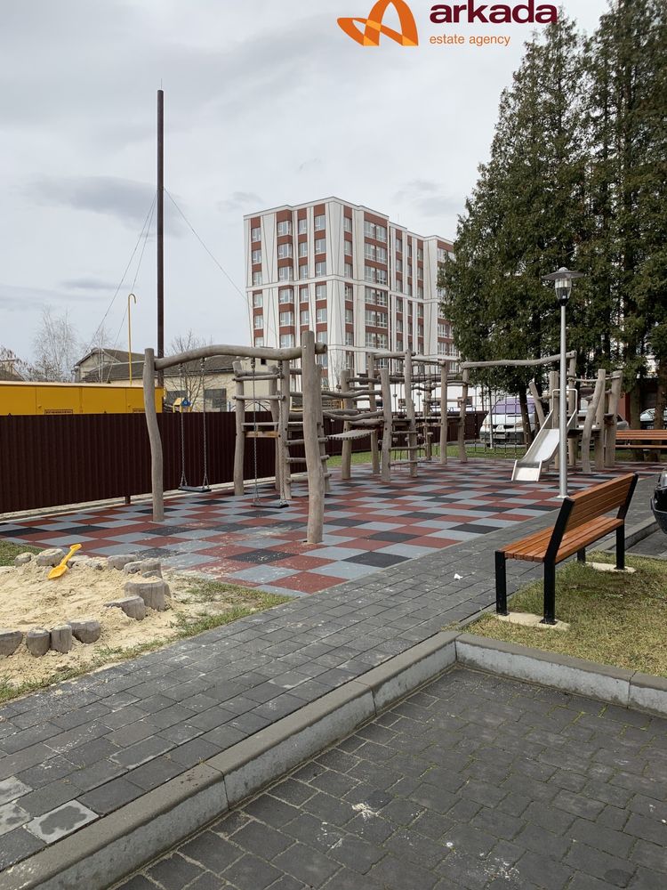 Продається 3-кімнатна квартира в жк Опришівська слобода