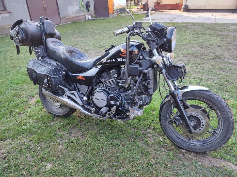 Honda Magna V65!