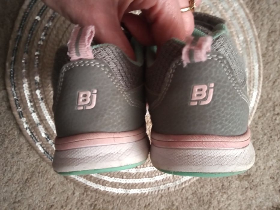 Buty sportowe Beko rozmiar 32