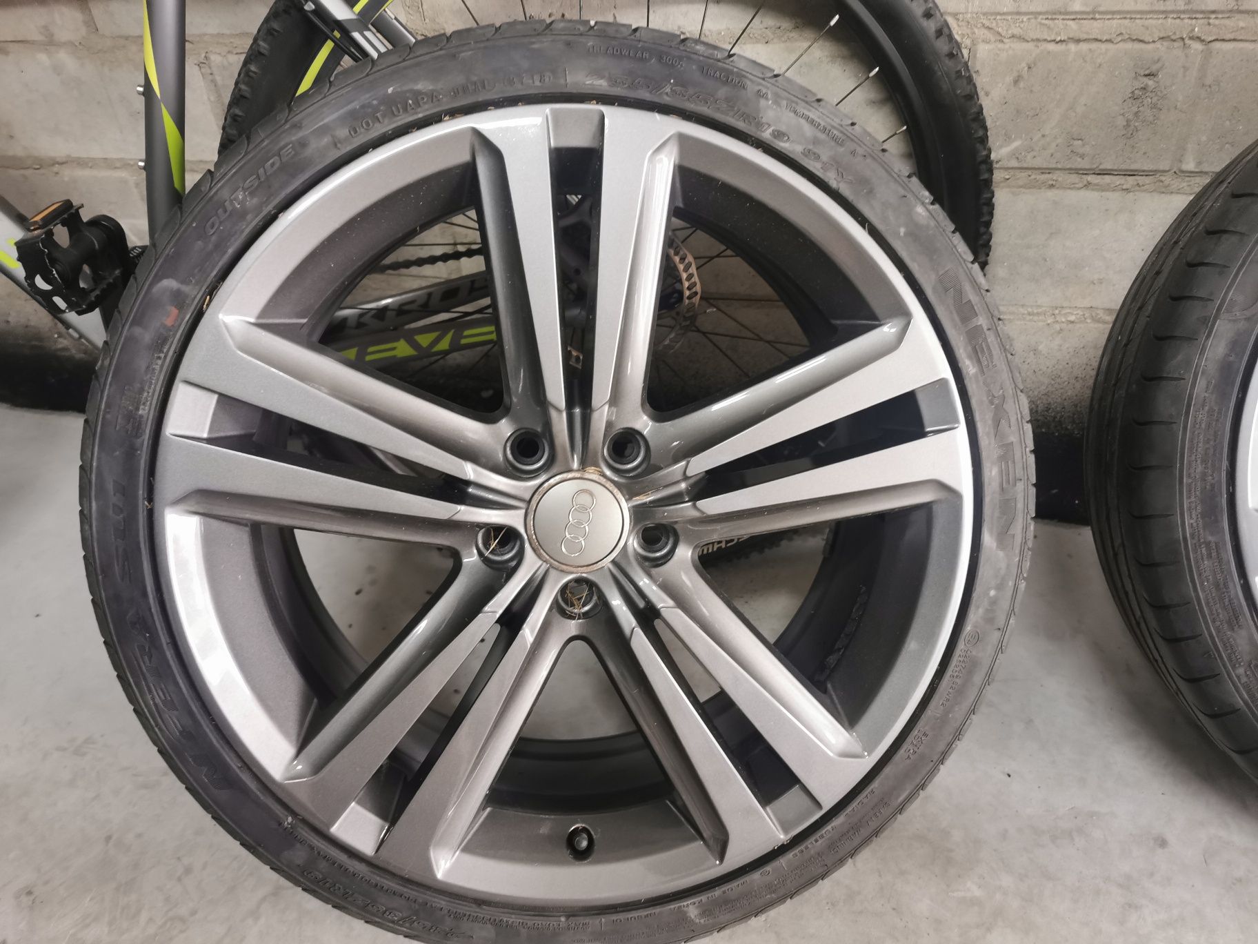 Koła alufelgi 19 Audi A4 A6 Seat Leon