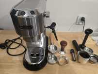 Ekspres DeLonghi dedica 685
