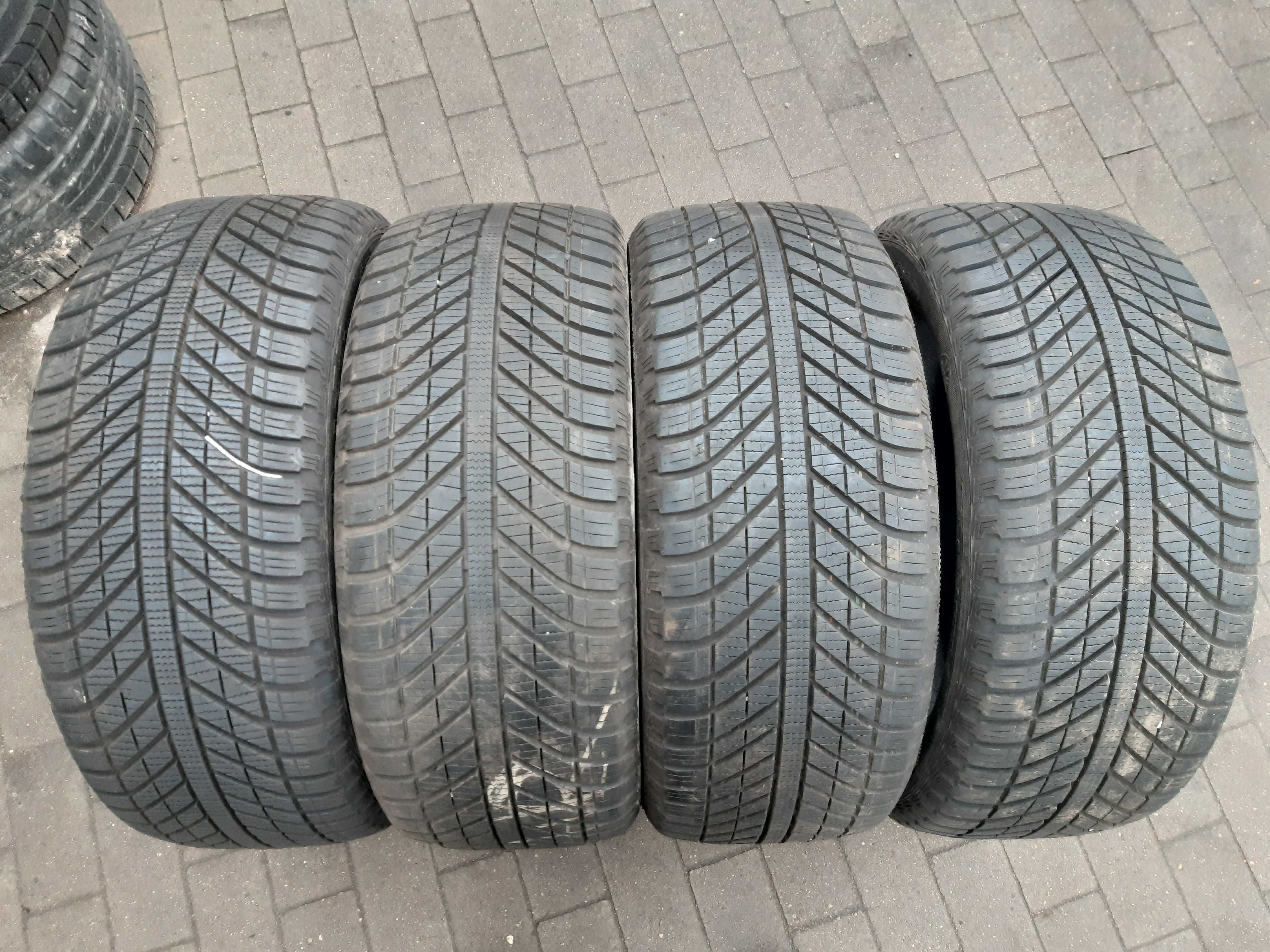 4x Opony 235 50 R 17 Goodyear Vector 4Seasons 4szt jak NOWE