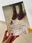 Dziewczynka z parku