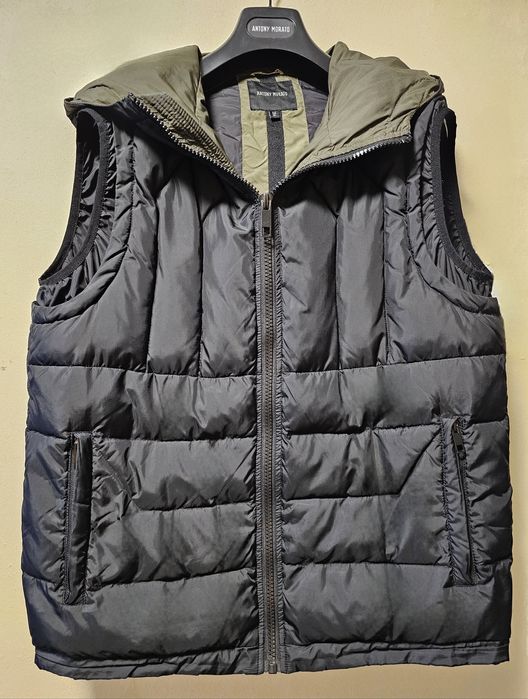 Жилет італійського бренду Antoni Morato, у новому станi.