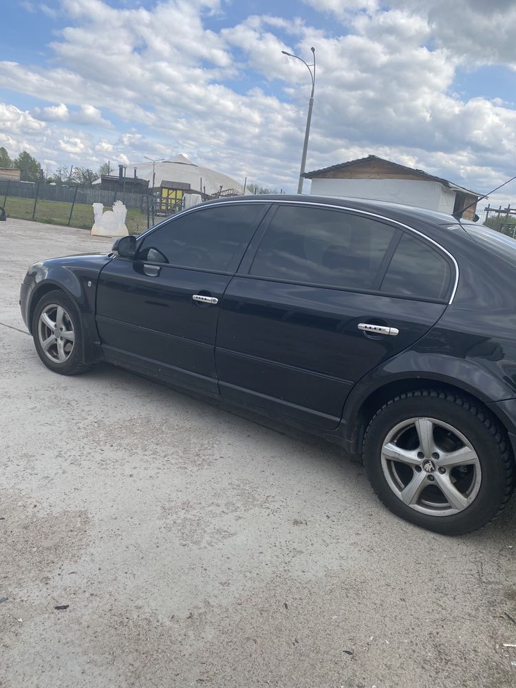 Продам skoda superb 1.8Т