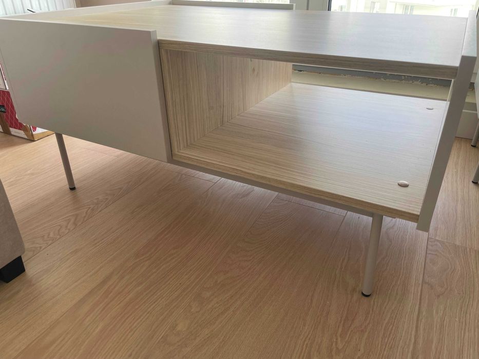 Stolik kawowy nowy, złożony