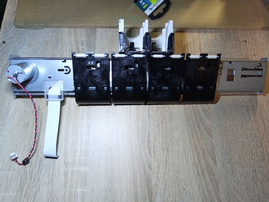 Kompletna Karetka do HP DeskJet 2820 (może pasować do innych modeli)
