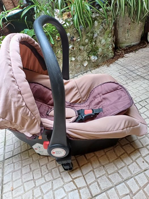 Ovo de bebé. Em bom estado.