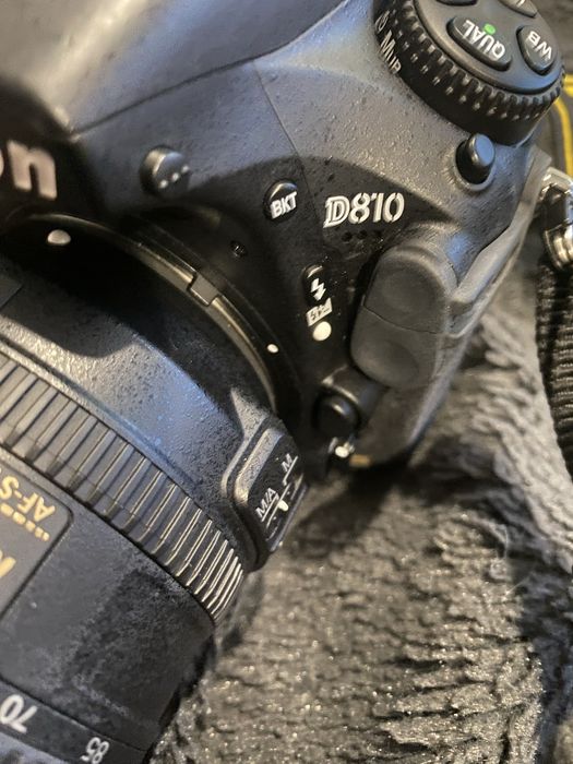 Lustrzanka Nikon D810 - body i obiektyw Nikon. Apart o malym przebiegu