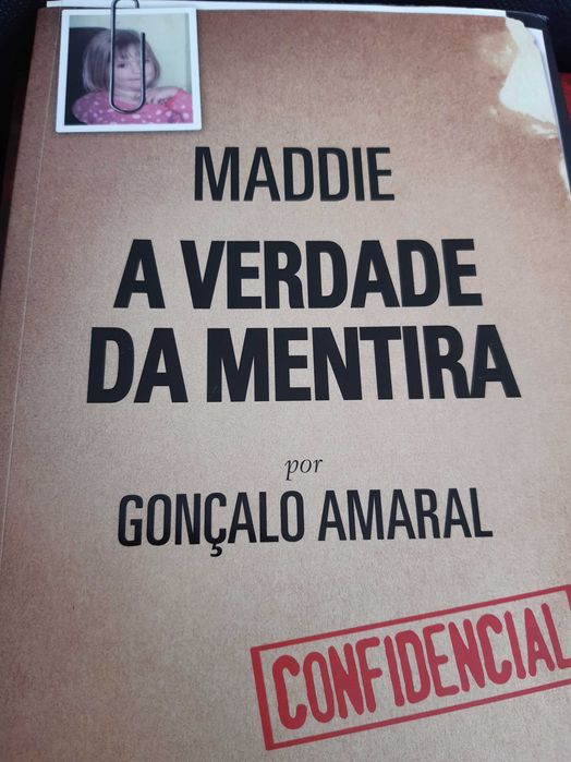 Livros vários a 5€ cada.