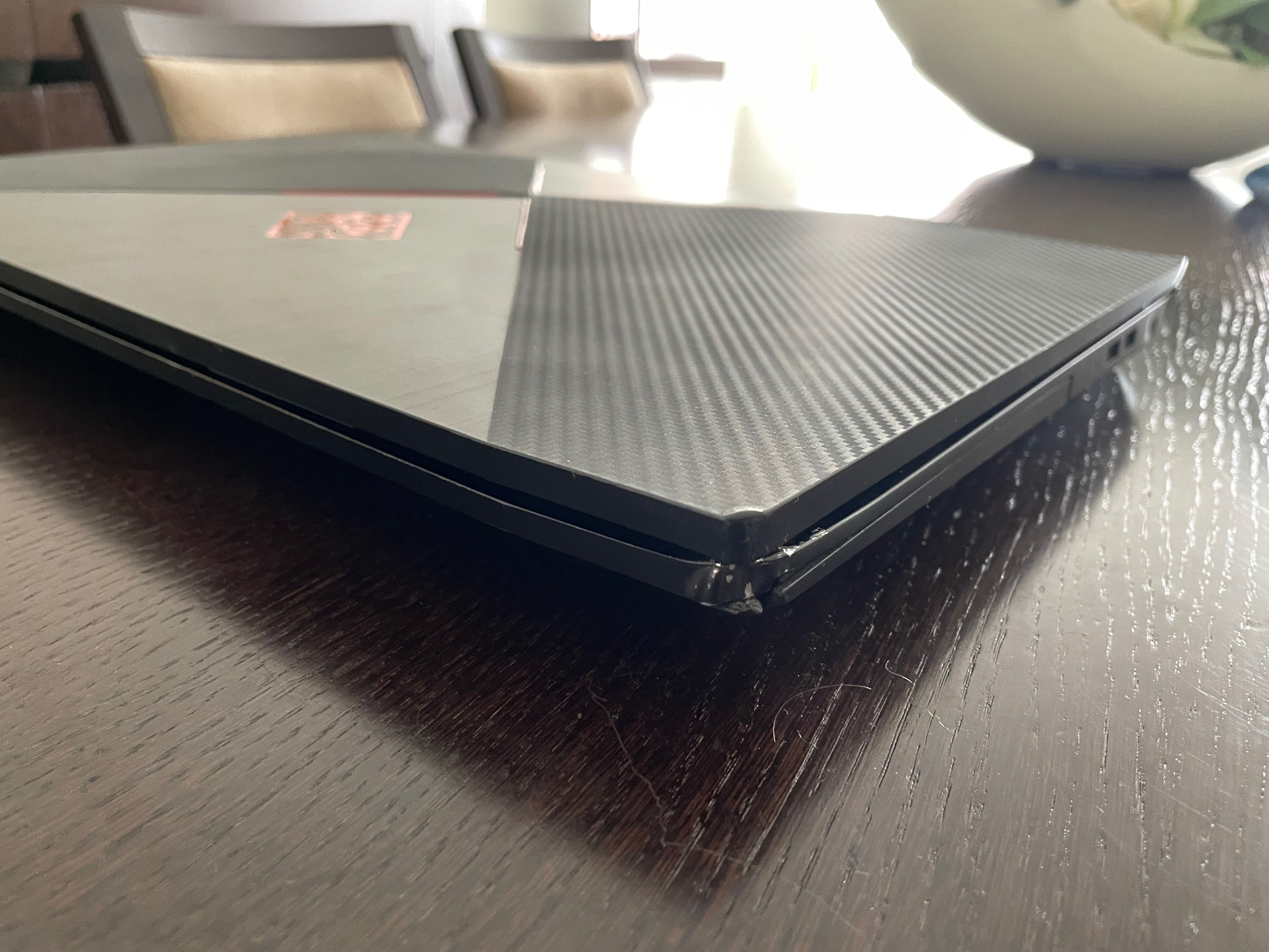 HP Omen - Core i7-8750H - 16GB 1128GB NVIDIA GeForce GTX 1070