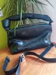 Piękna elegancka skórzana torebka damska Reserved