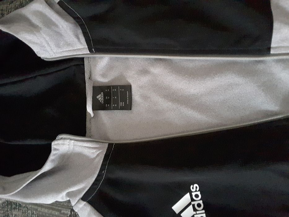 Casaco adidas como novo