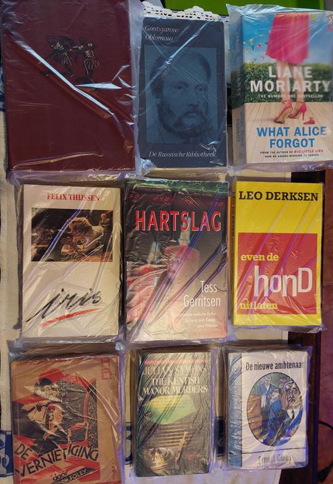 Livros (ingles e alemão) 90 livros