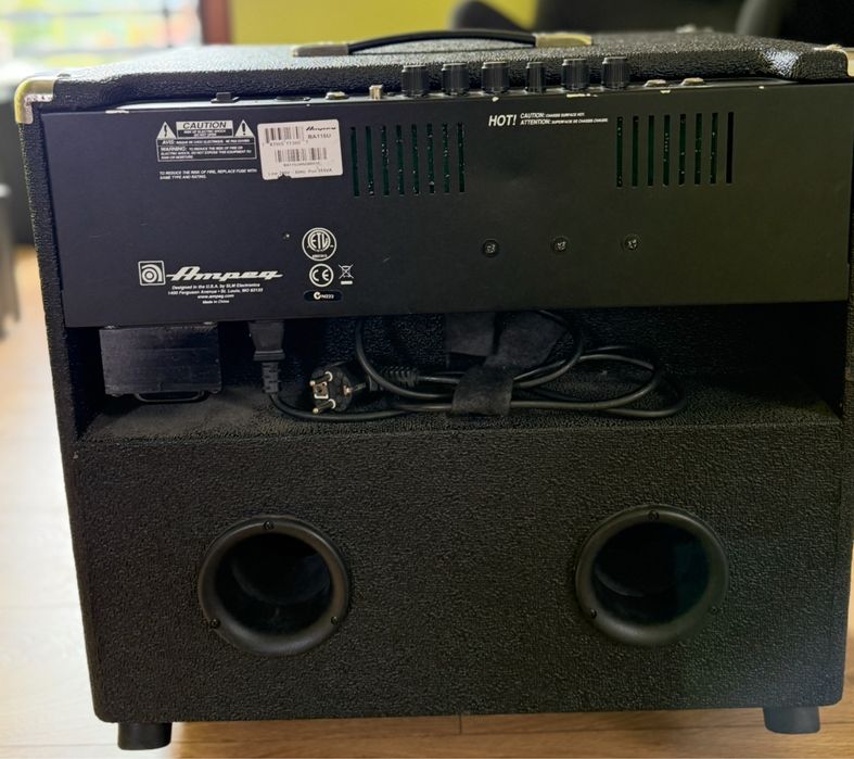 Ampeg BA 115 Combo basowe