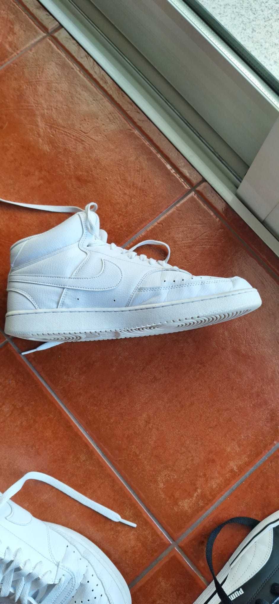 Sapatilhas Nike Brancas
