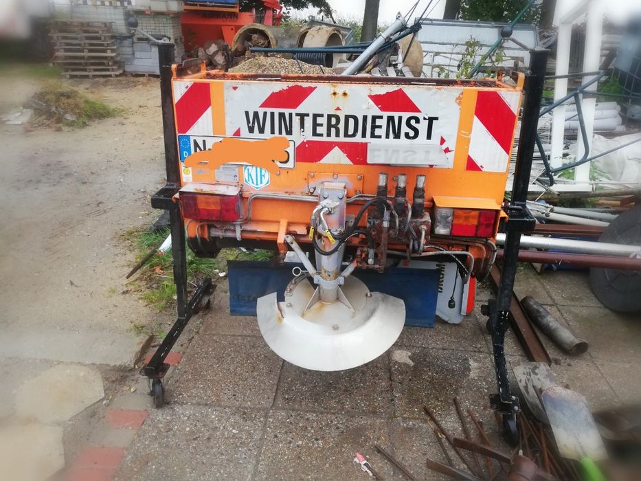 Piaskarka solarka hydrauliczna multicar