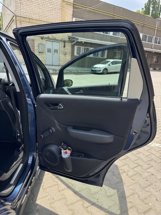 Мерседес А-клас Автомат , дизель , дуже економна