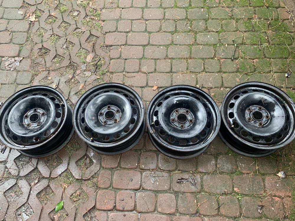 Felgi stalowre 17 plus opony Dunlop