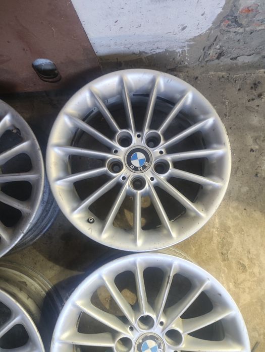 Диски BMW 5x120 r16 7j et20 dia74.1 E39/E34; Renault