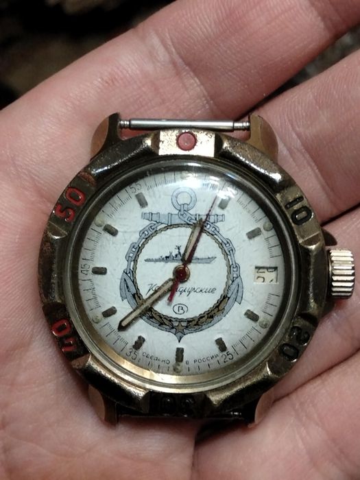 Продам наручные механические часы Восток Командирские