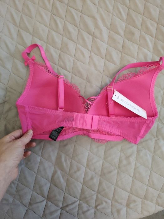 Бюстгальтер жіночий новий M&S