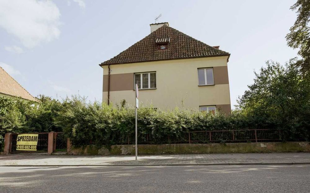 Dom z potencjałem w centrum ul. Świackiego "Sępa"