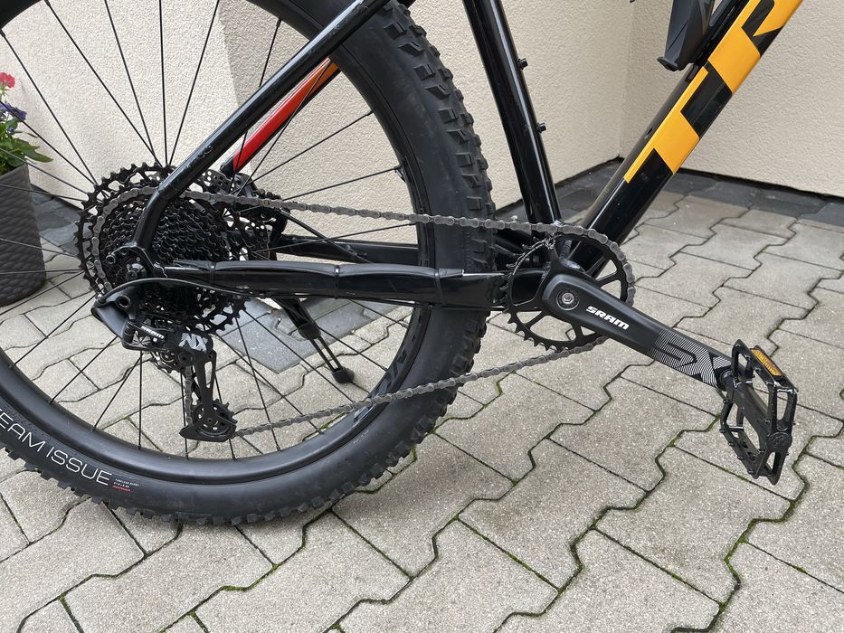 Piekny gravel szosa z 2023 cube trek domane al2 disc