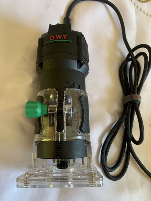 Фрезер кромковий DWT 650Bт