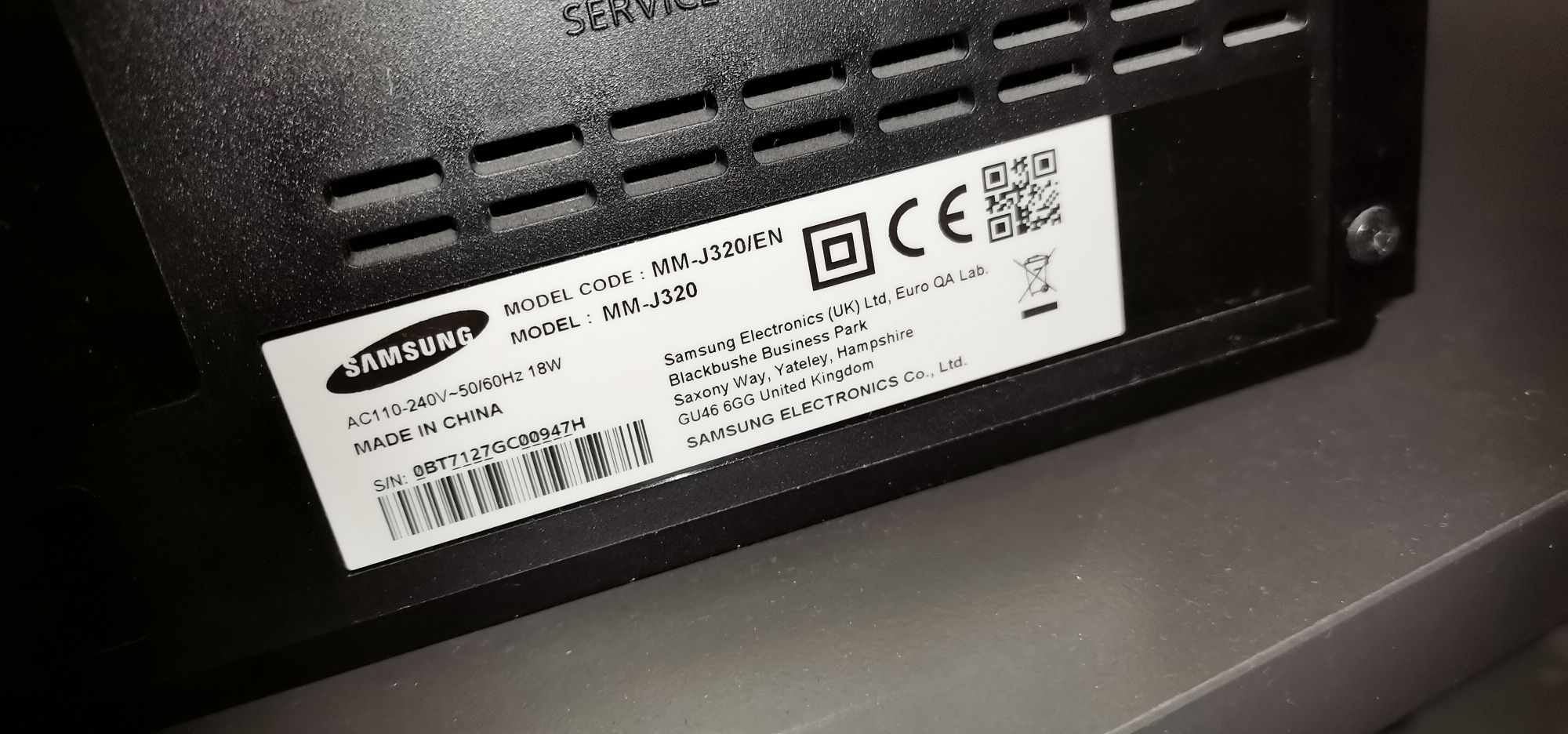 Wieża Samsung MM-J320