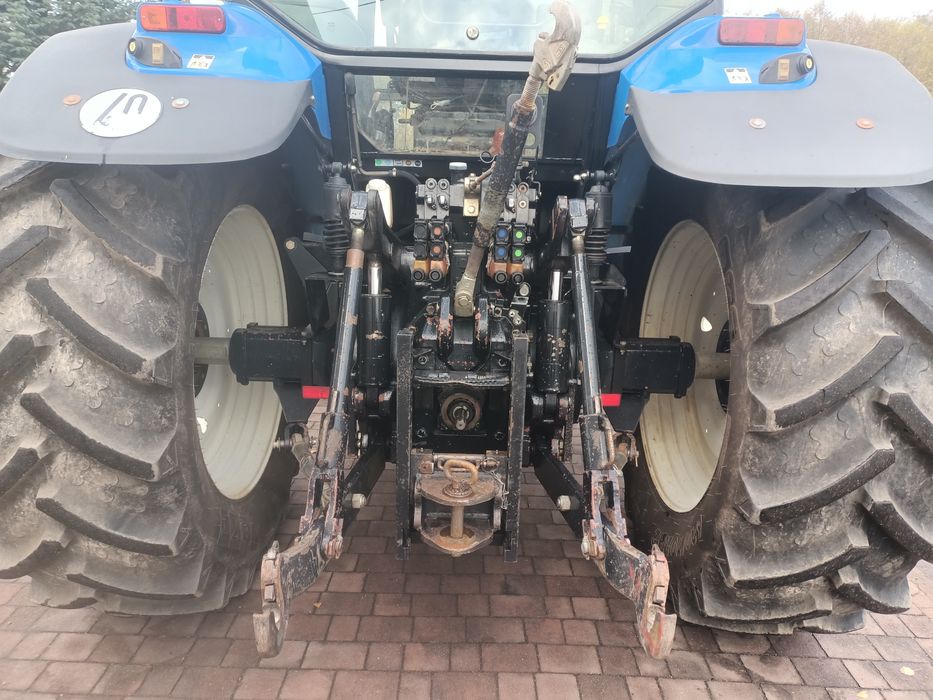 New Holland TM 190