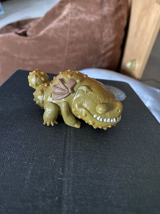 Іграшка дракону «сарделька» з мультфільму