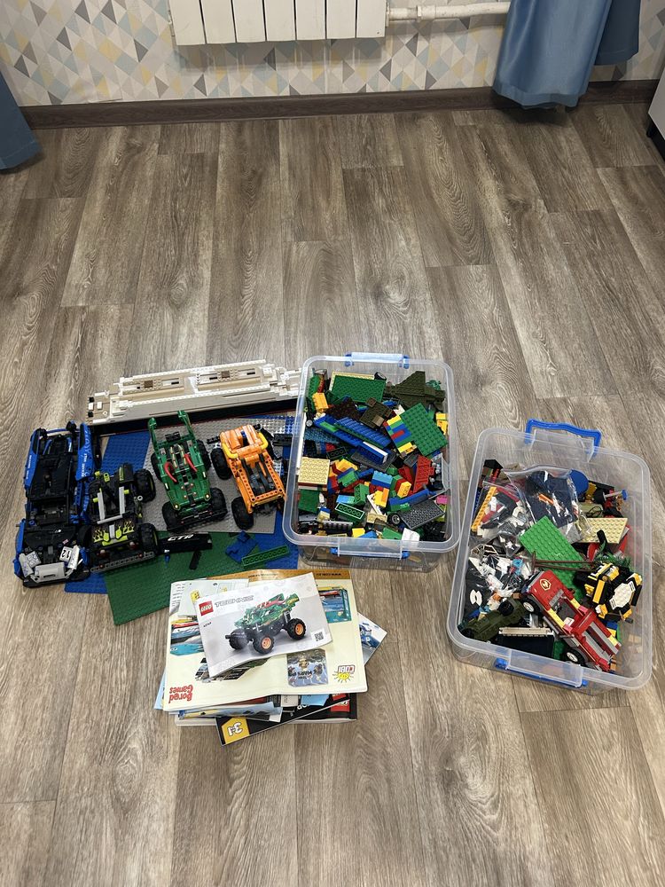 Конструктор LEGO та аналоги