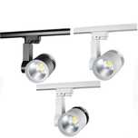 Lampy szynowe LED 20W na nowoczesnej listwie dekoracyjnej