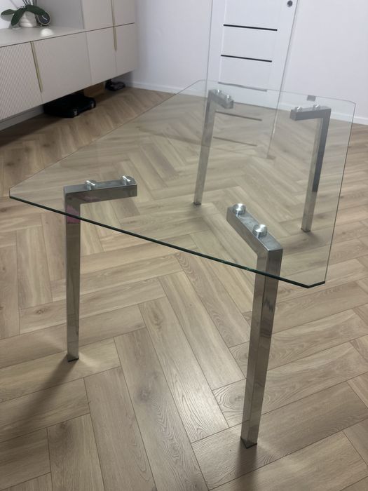 Stół szklany Agata Meble + 4 krzesła (2 białe, 2 grafitowe)