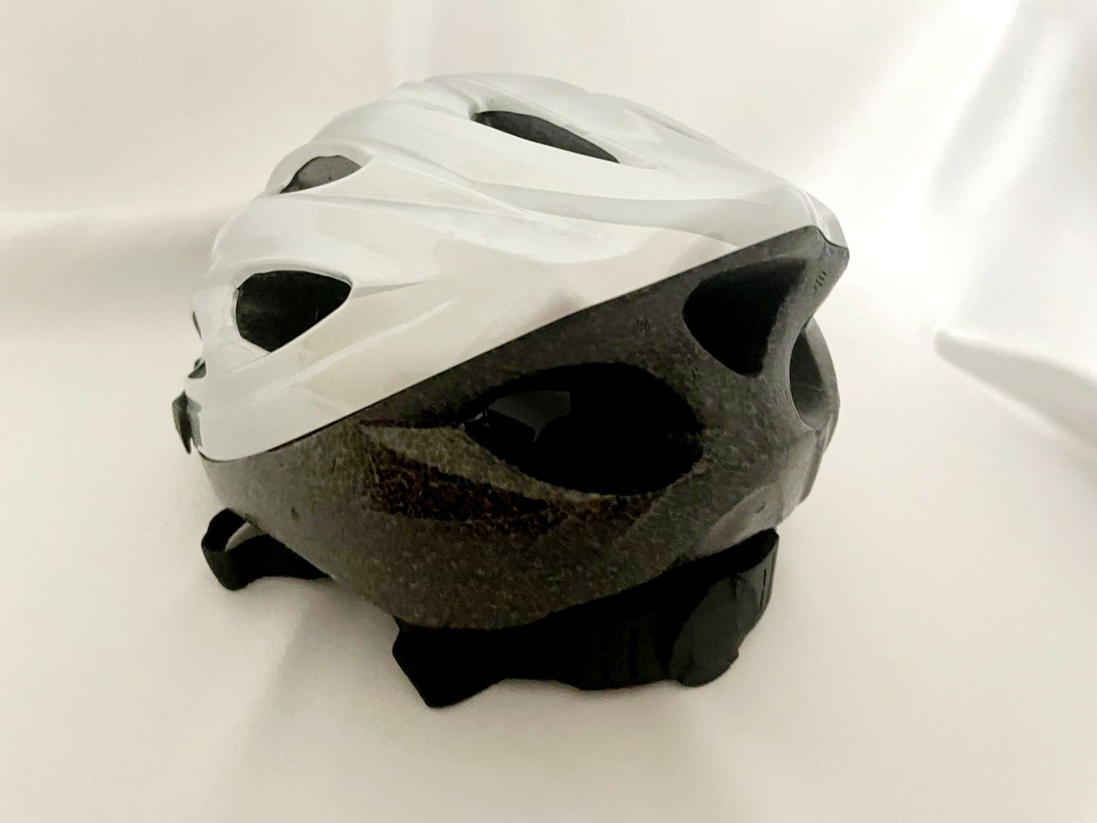 Kask rowerowy stan bardzo dobry Okazja !