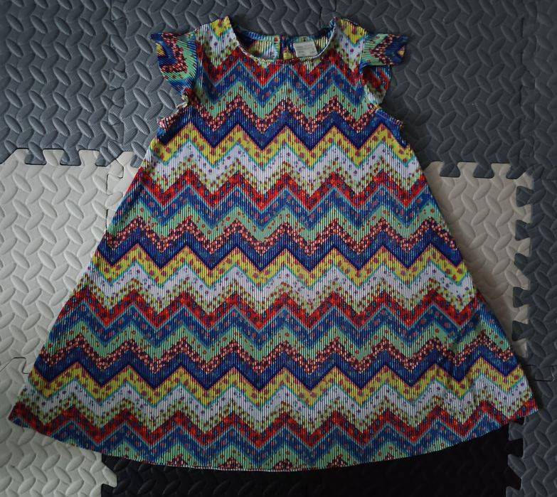 Tęczowa sukienka ZARA Girls, r. 122 cm