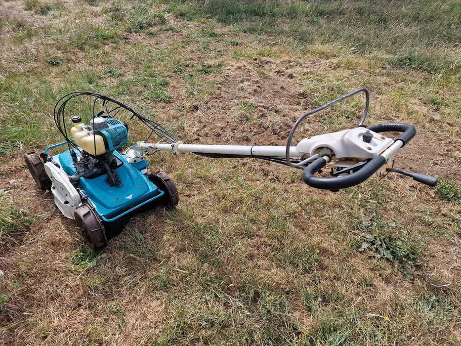 Corta mato / Destroçador de mato a motor - Kubota GC-S500 e GC-K501