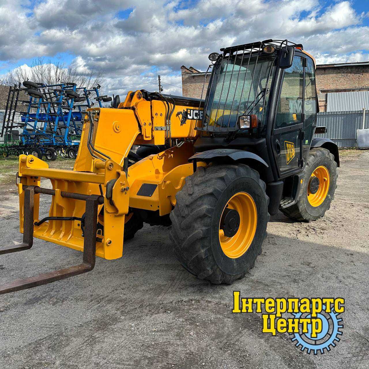 Телескопічний навантажувач JCB 535-95