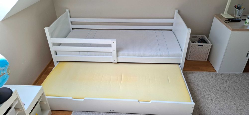 Łóżko dziecięce z certyfikowanym materacem marki premium HEVEA 90x200