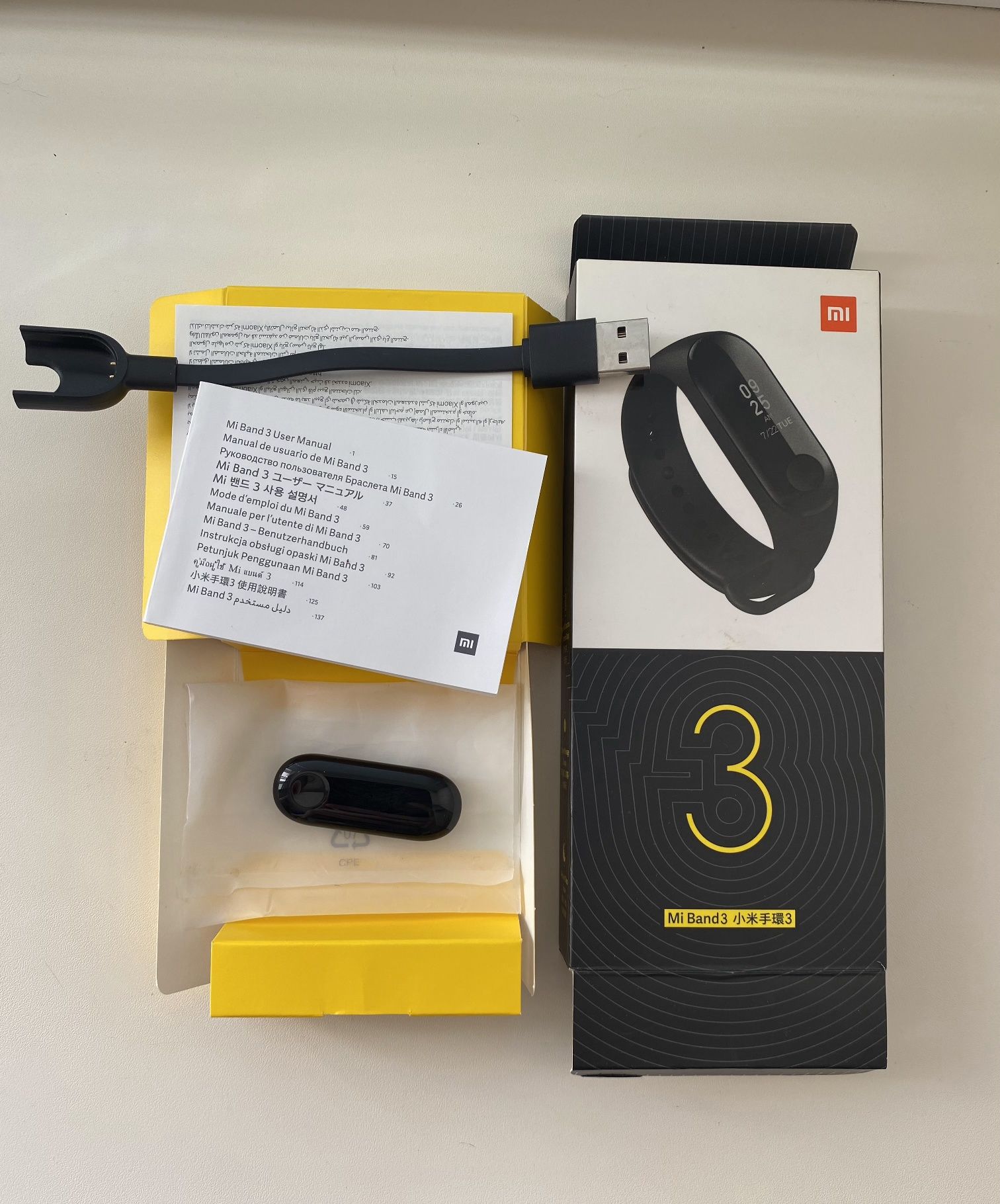 Продам фитнес браслет Mi Band 3