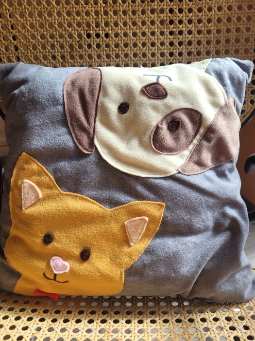 poduszka rękodzieło aplikacja przytulanka