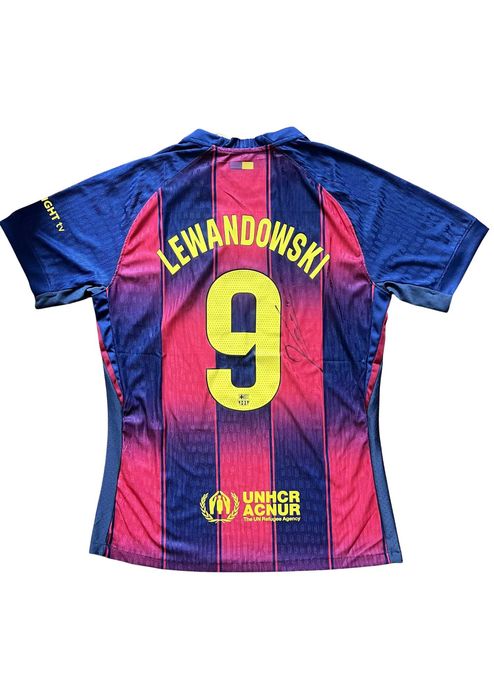 Robert Lewandowski FC Barcelona koszulka z autografem + certyfikat