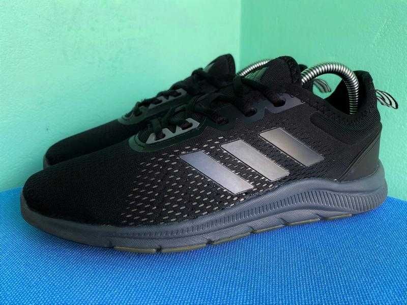 Кросівки Adidas Asweetrain